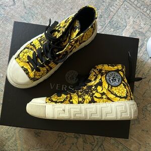 Versace La Medusa High top sneakers